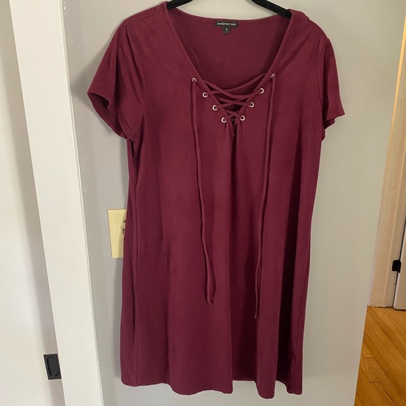 Maroon Dress - Picture 3 of 4
